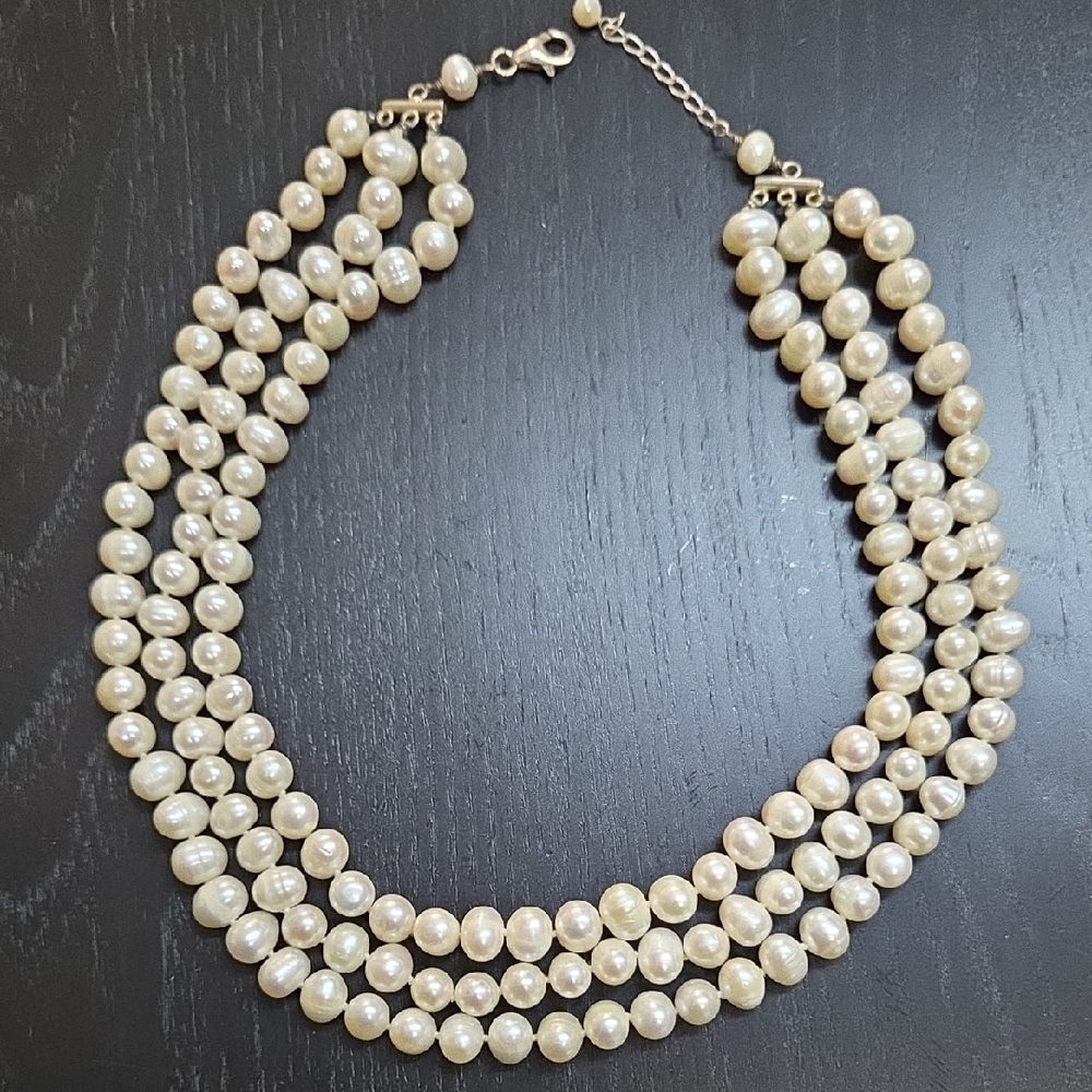 Elegant Pearl Necklace